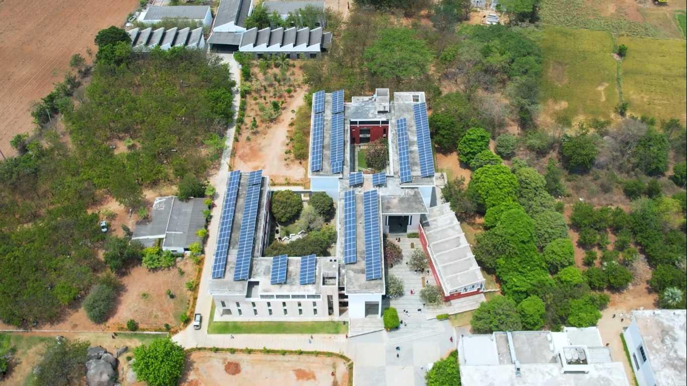 SR University Academic Building photo 17